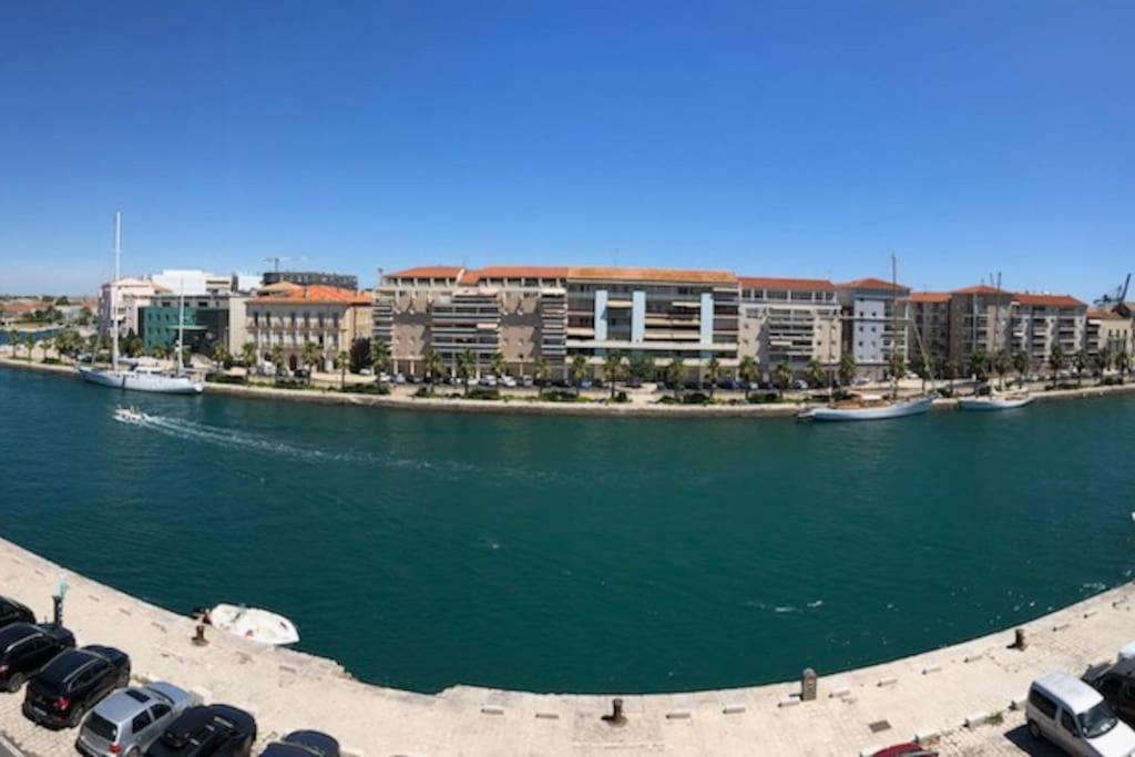 La Terrasse Des Capucines Apartment Sete Luaran gambar